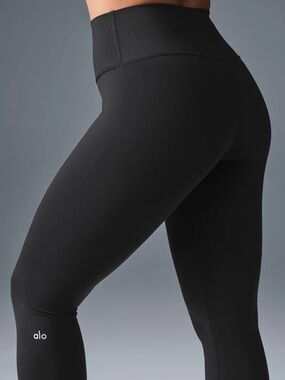 NWT ALO Yoga High-Waist Black Leggings
